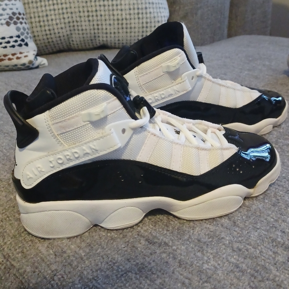 Jordan 6 Rings - Picture 7 of 11